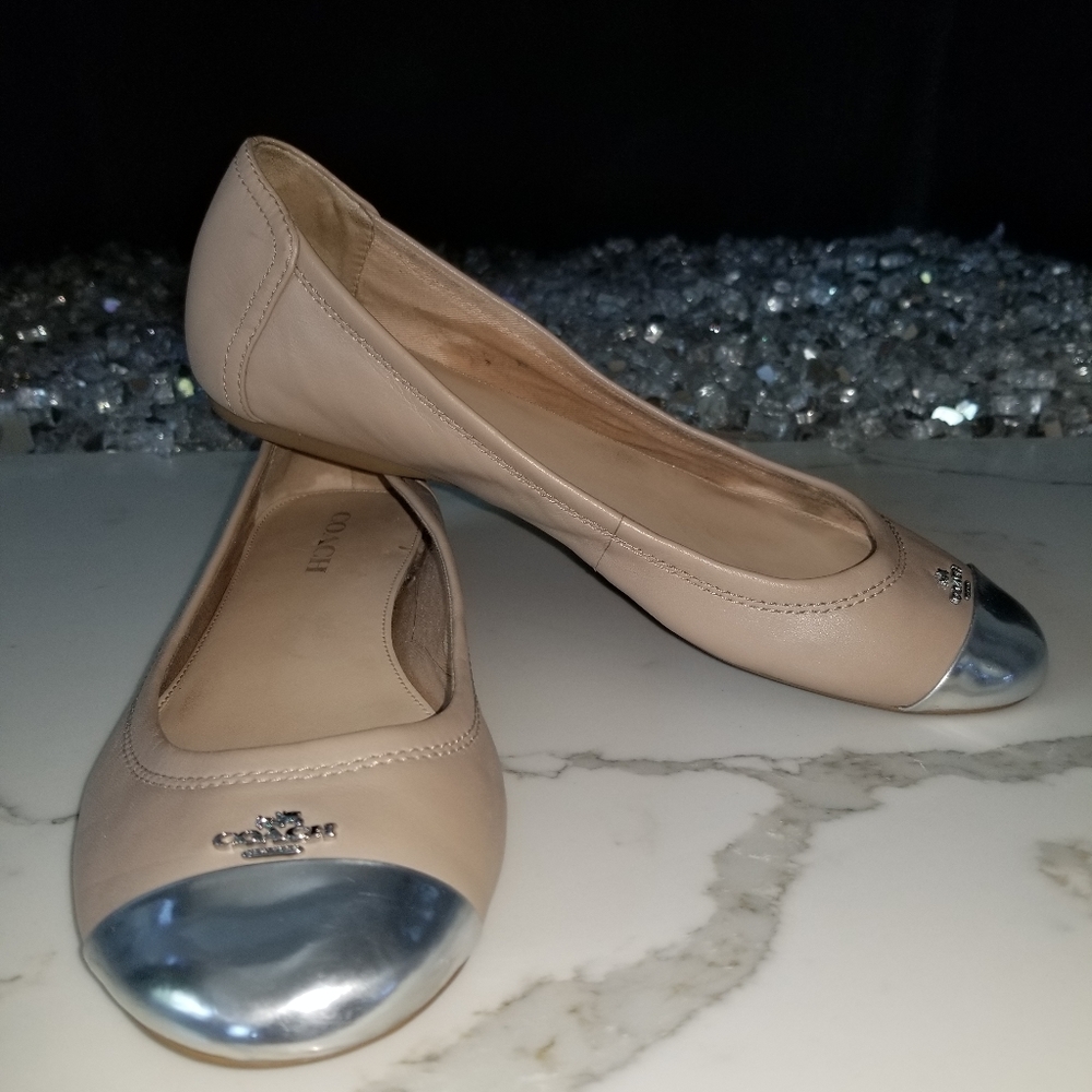 Coach flats